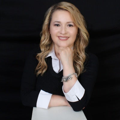 Sendi Valencia, Realtor